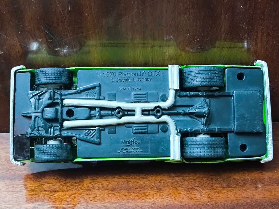 Машинка Plymouth GTX 1970 1/24 Maisto
