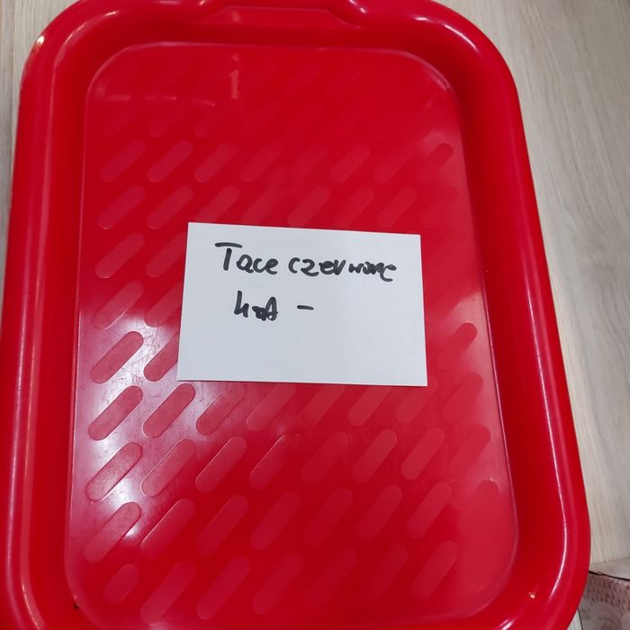Sprzedam tace plastikowe barowe czerwone