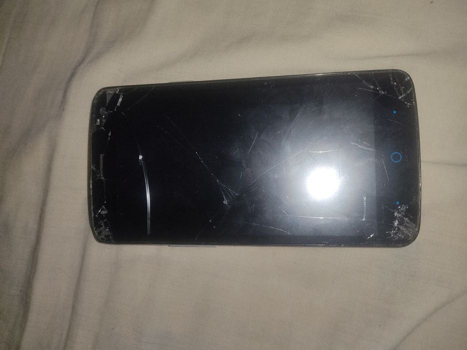 ZTE Blade 370 para peças