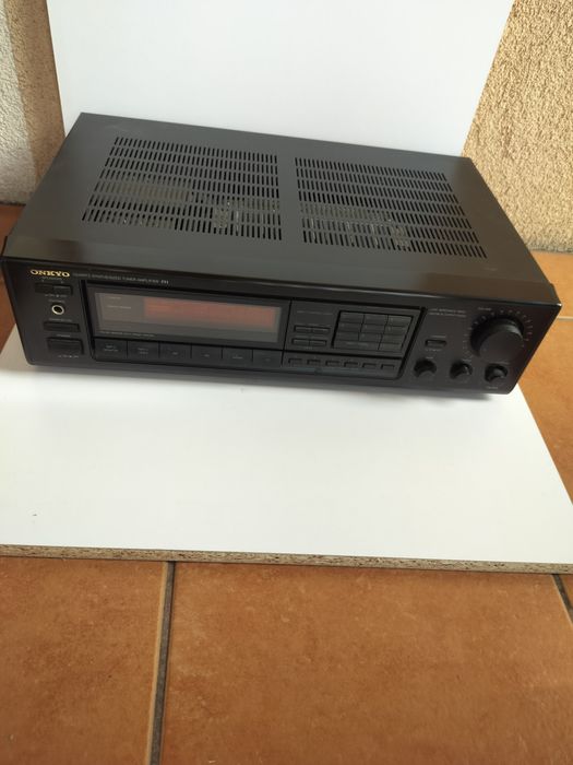 Amplituner Onkyo TX-910
