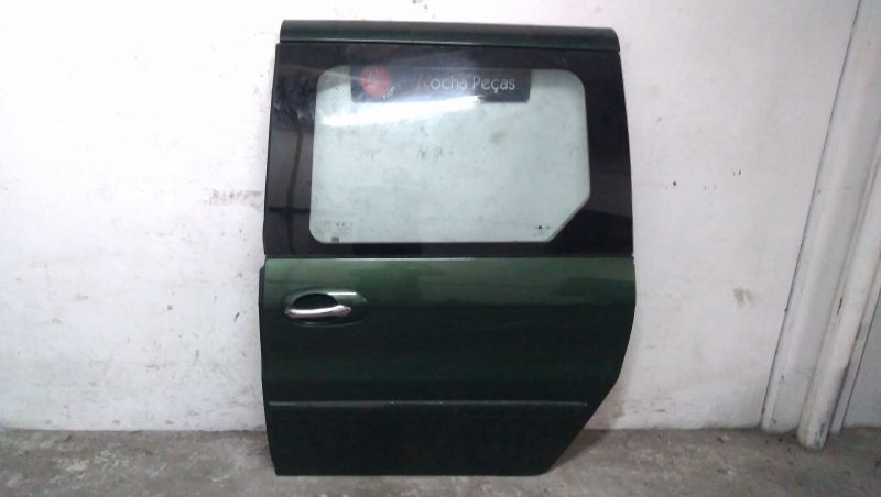 Porta Lateral Esq Kia Carnival I (Up)