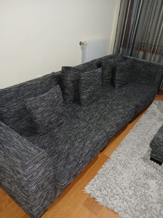 Sofá com chaise longue