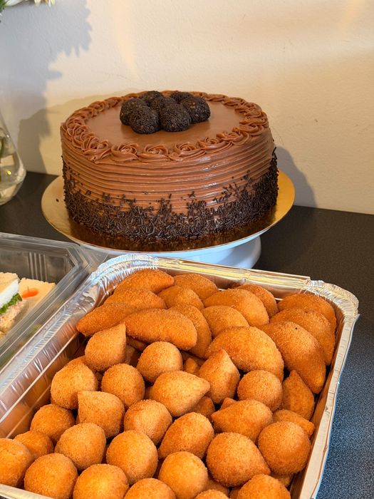 Bolos, doces  e salgados
