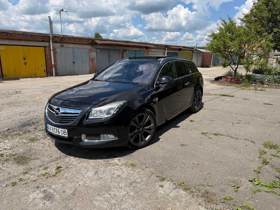 Opel Insignia Sports Tourer 2.0 BiTurbo CDTI AT (195 к.с.) 4x4