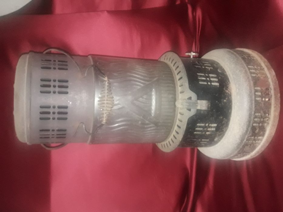 Aquecedor antigo a Petróleo