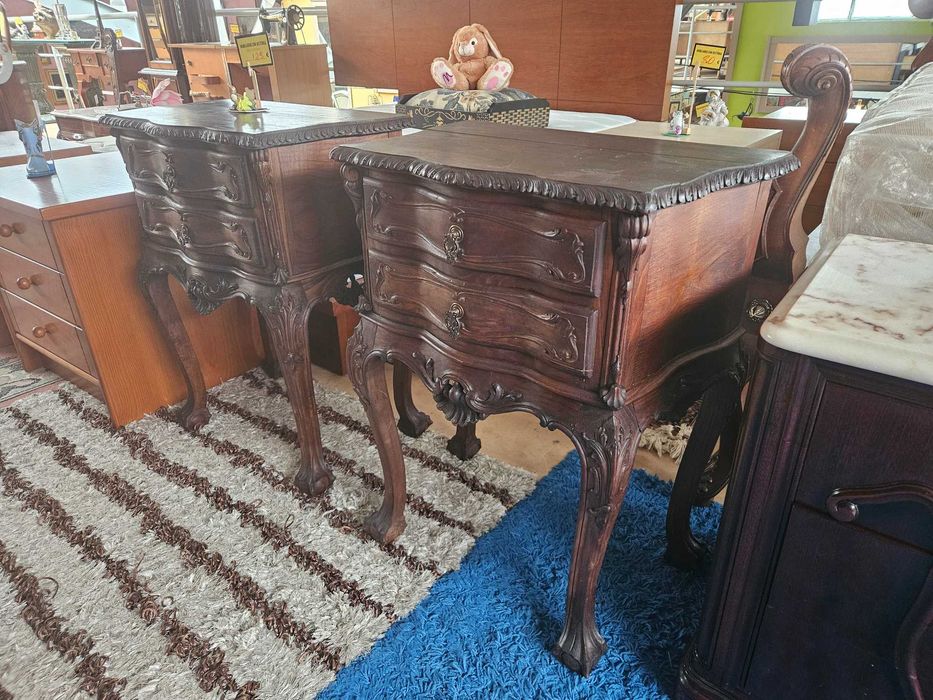 Excelentes mesas de cabeceira antigas em madeira m