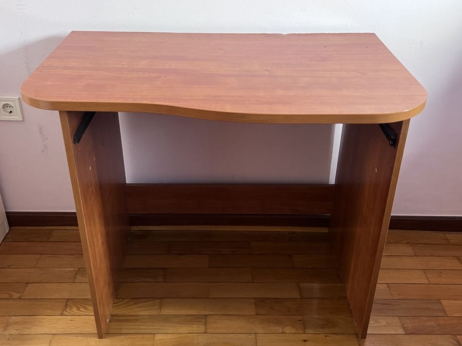 Mesa para portatil mesa para desktop