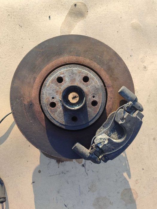 Передняя ступица Renault Espace (Рено Эспейс)