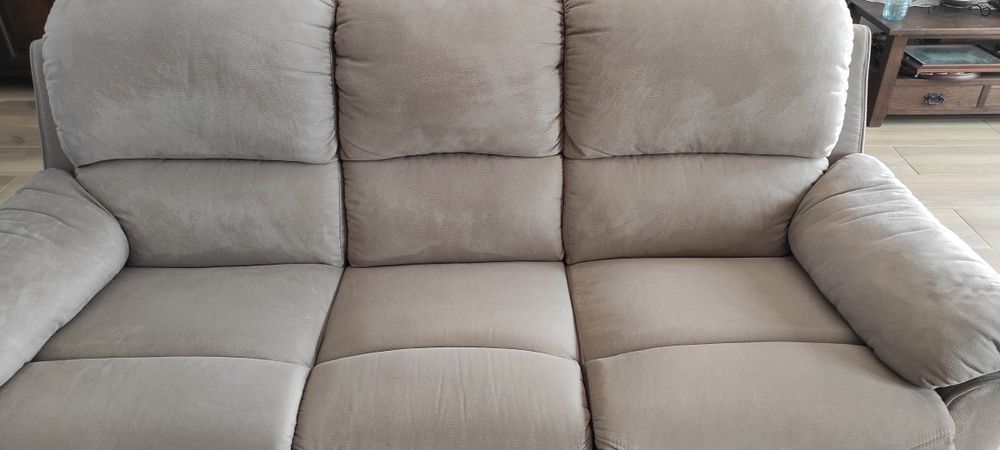 Sofá 3 lugares com relax com tratamento impermiabilizante
