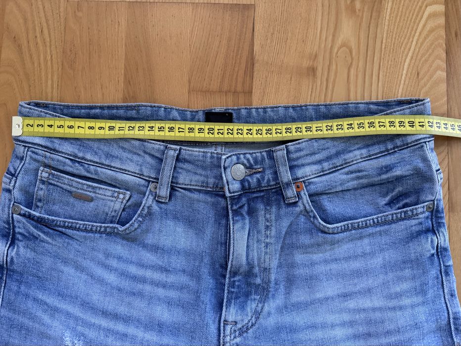 Szorty Boss rozmiar 31 slim