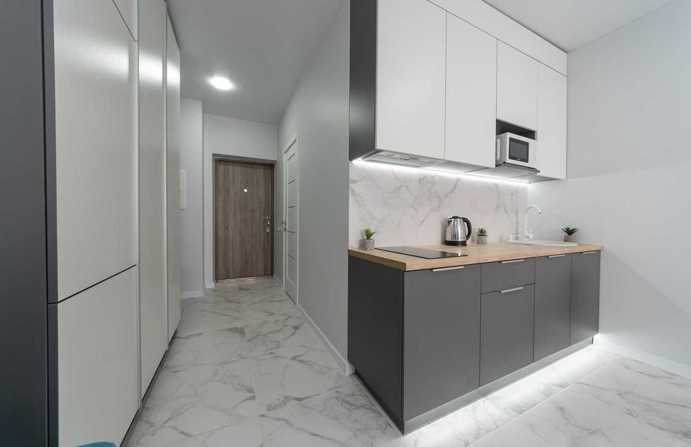 Подобова оренда студії біля метро, Лівий берег, Бажана 17Б. Є укриття.