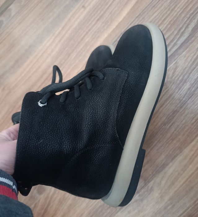 Продам женские ботинки из натуральной кожи нобук