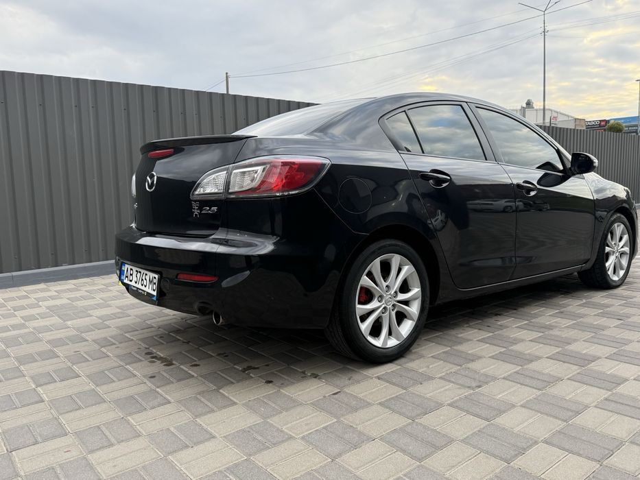 Продам Mazda 3..