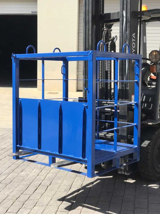 Jaula para armazenamento e transporte de bidões