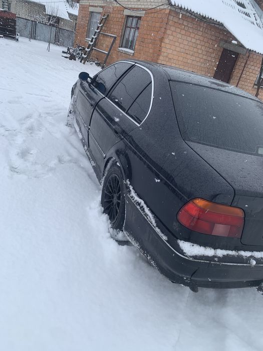 Продам BMW e39..