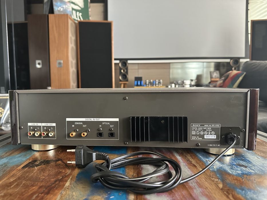 Sony DTC-57ES DAT – wysokiej klasy magnetofon cyfrowy