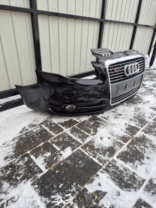 Zderzak przód przedni Audi A4 B7 rok 07 kod lak LY9B