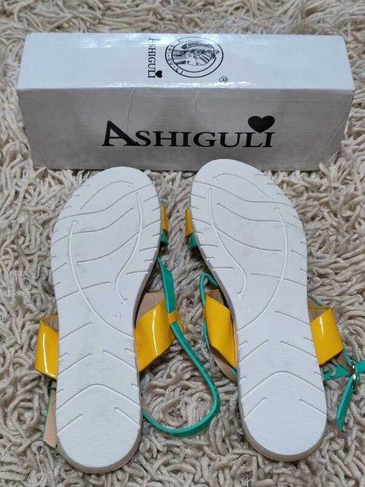 Босоножки. \Новые. 38.\39р