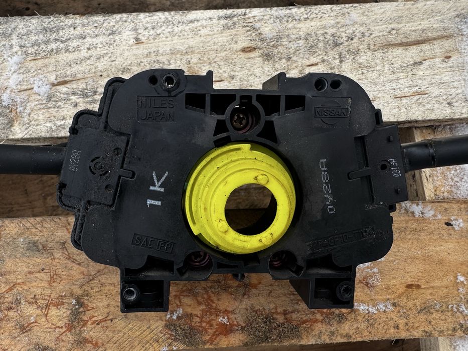 Підрульовий перемикач nissan patrol y61 нісан патрол у61