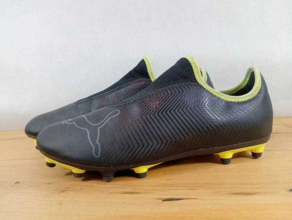Korki piłkarskie, korki lanki, Puma, Finesse Laceless FG, rozmiar 42,5