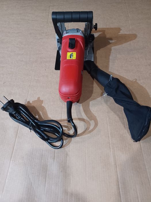 Frezarka nutowa  TC-BJ  900