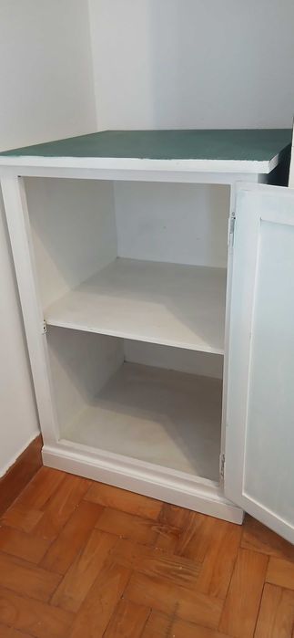 Moveis de arrumação com design retrô