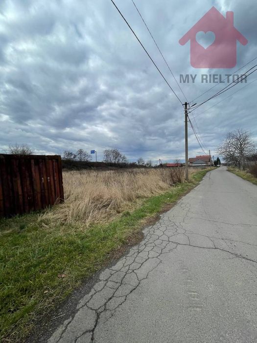 Продаж ділянки в с. Розівка