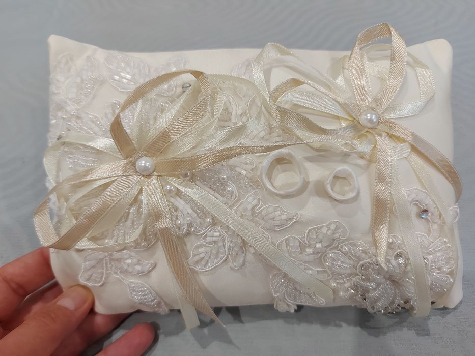 Подушка для обручок