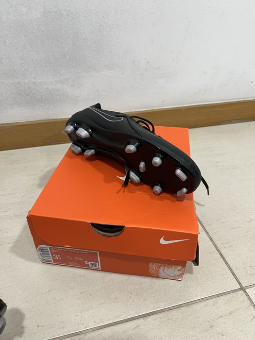 Chuteiras Nike pretas