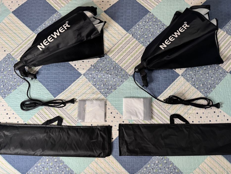 Neewer kit de 2 soft boxes de iluminação 61x61 Lâmpadas LED bicolor