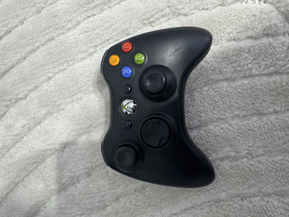 Xbox 360 slim E - 250gb z kinect i RGH
