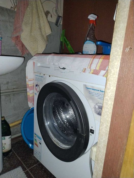 Продам кирпичный дом 108м2, земельный участок 25 соток г.Мерефа SM