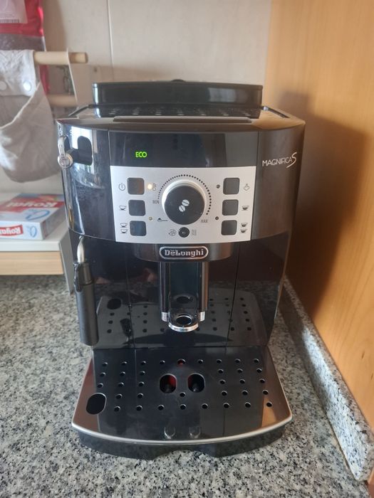 Maquina cafe delonghi