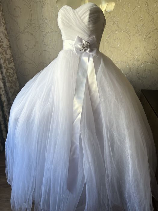 Платье свадебное фата аксессуары