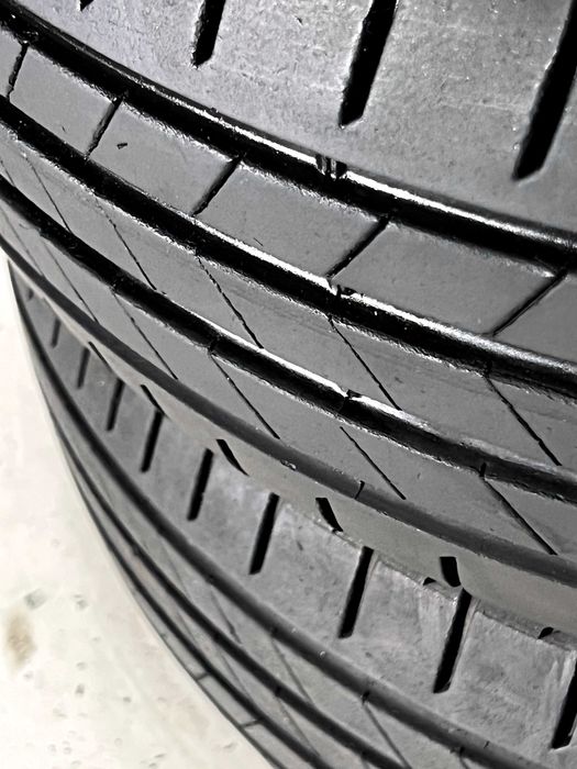 Pneus Bridgestone Turanza T005 - 185/65/15 - Excelentes
