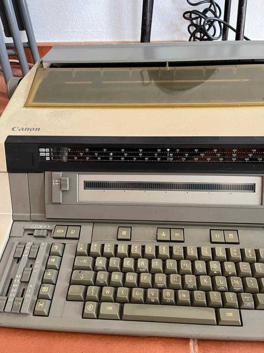 Máquina escrever eletrica CANON AP810