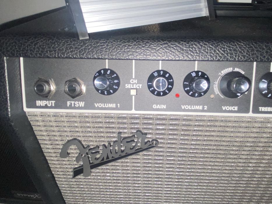 Wzmacniacz gitarowy Fender Champion II + footswitch