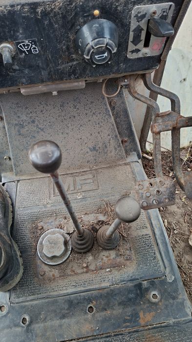 Massey ferguson 590