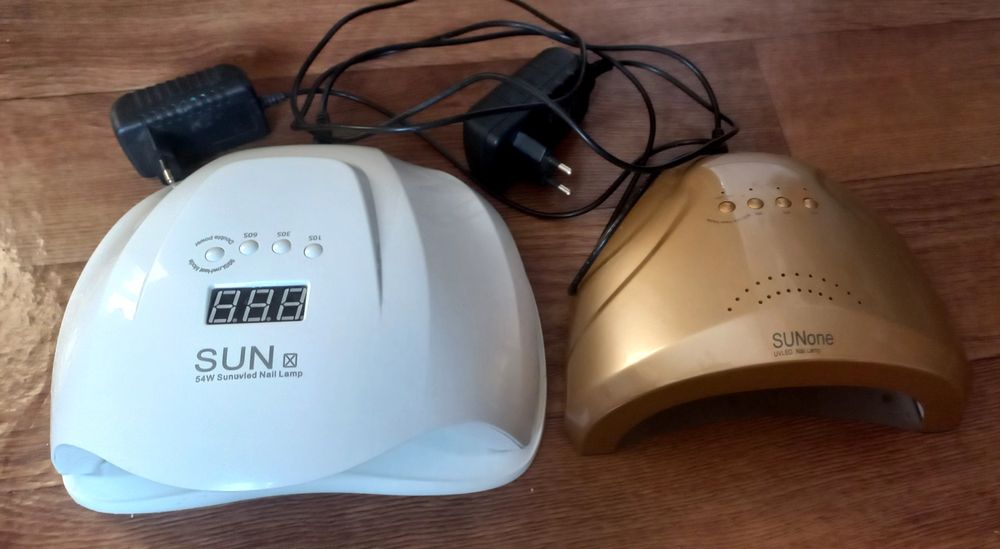 Лампи для манікюру в гарному стані