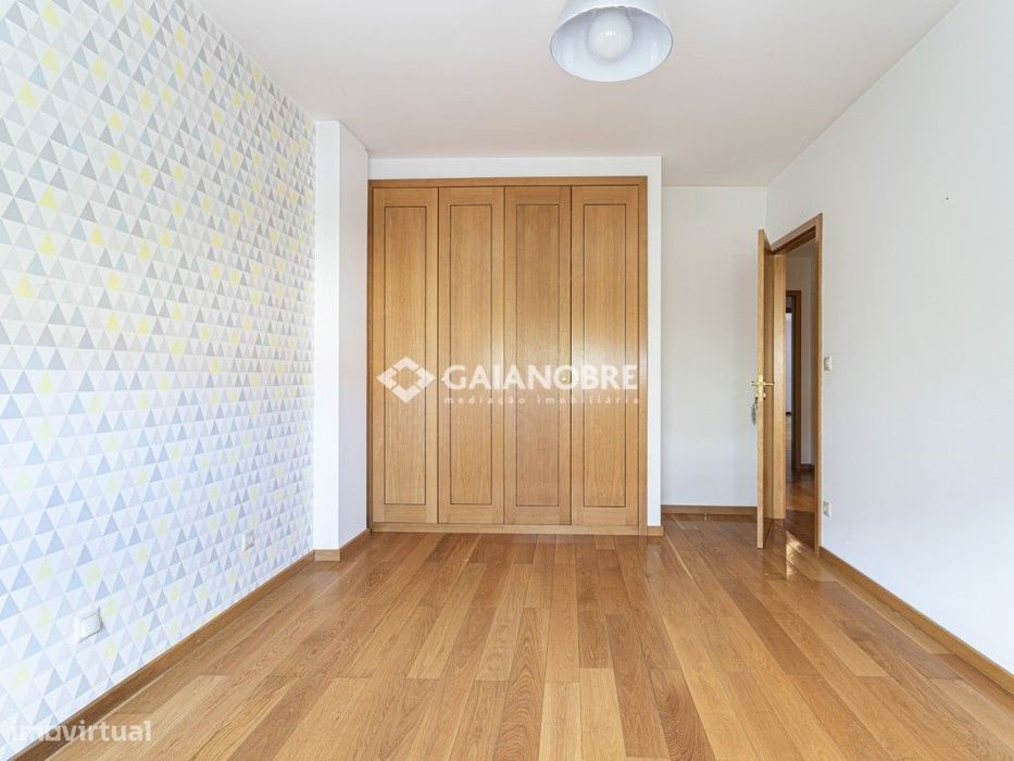 T2+1 em Santa Marinha