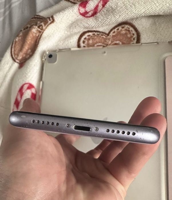 Продам Iphone 11 64Gb