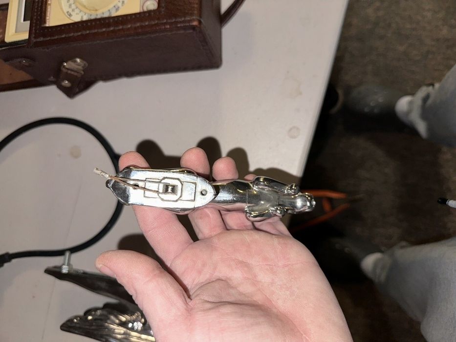 Статуетка Jaguar