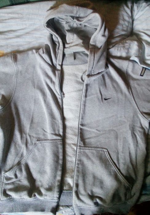 Zamienie bluzę NIKE roz. M szarą rozpinana