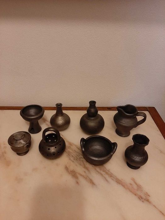 Miniaturas de barro preto de Molelos