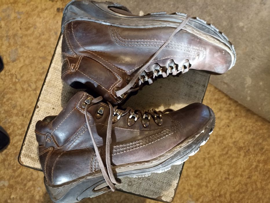 Sprzedam buty męskie skórzane 44