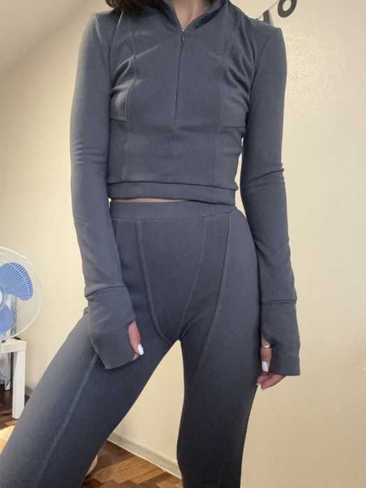 Продам костюм , хорошего качества