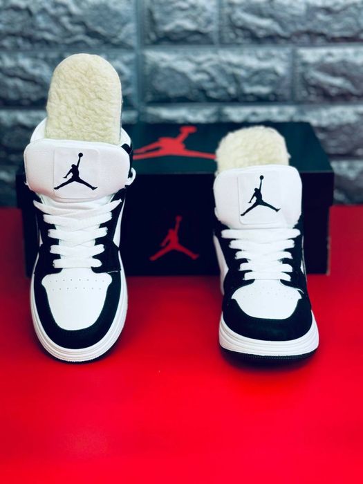 Кожаные кроссовки зимние Nike Air Jordan Retro 1 / Найк Жордан Джордан