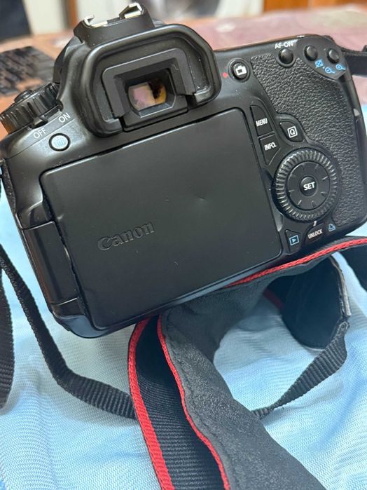 Canon EOS 60D + 3 об’єктиви + аксесуари