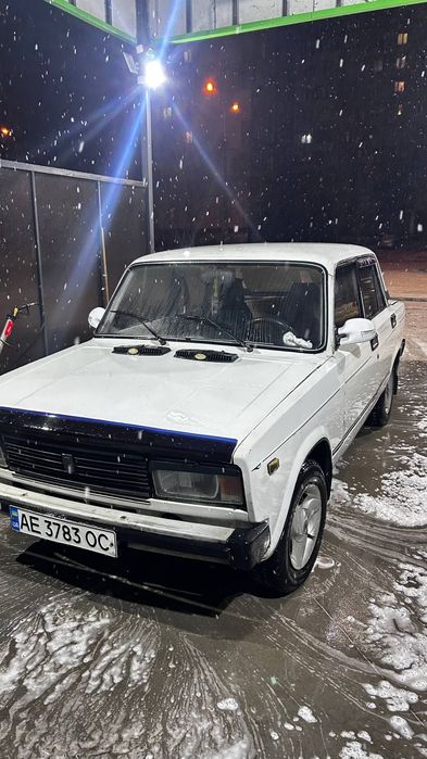 Продам ВАЗ 1982 р.Об'єм двигуна 1.2.Двигун під заміну.
