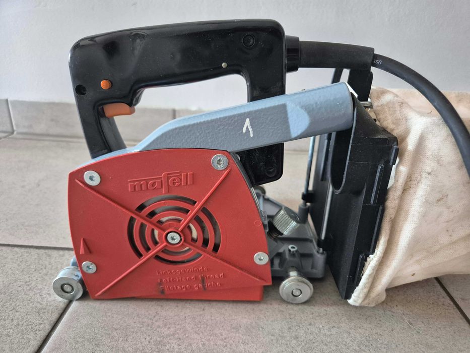 Frezarka Mafell KFU 1000 E do fug firmy Janser w walizce metalowej
